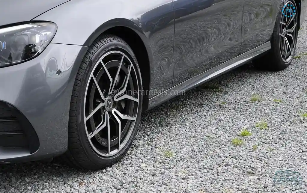 Mercedes-Benz E 400