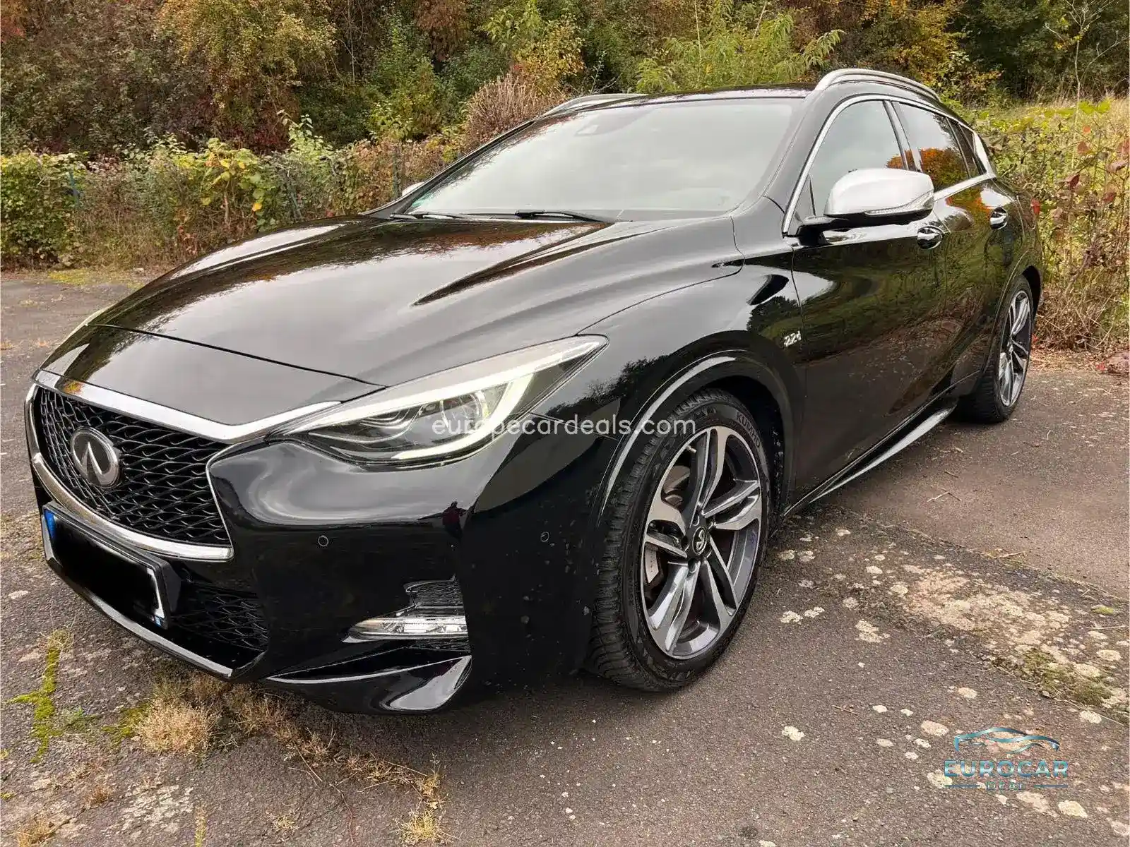 Infiniti Q30