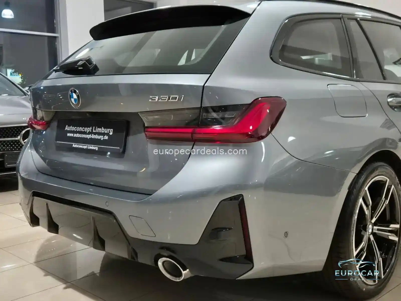 BMW 330