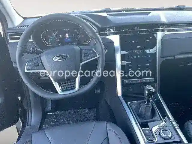 JAC 8 Pro