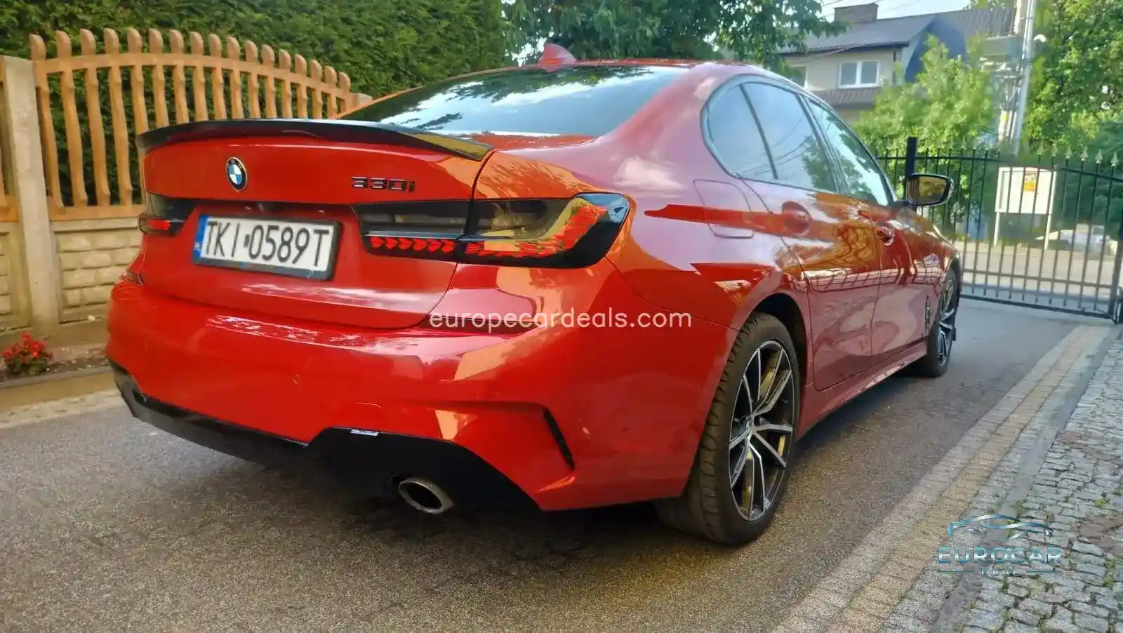BMW 330