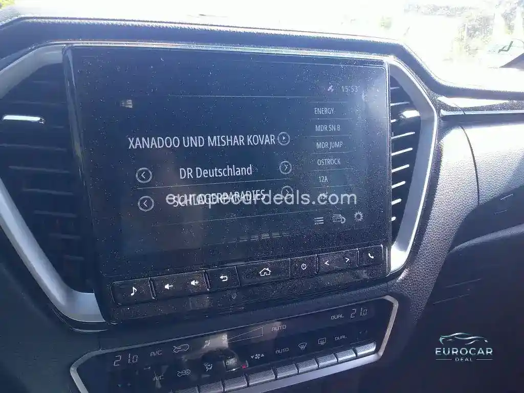 Double Cab 4WD Autm. V-Cross
