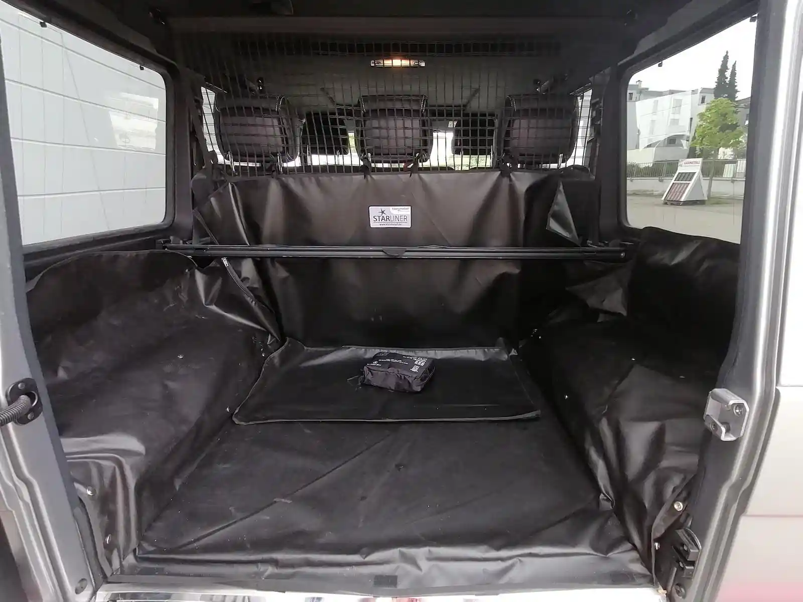 Mercedes-Benz G 500