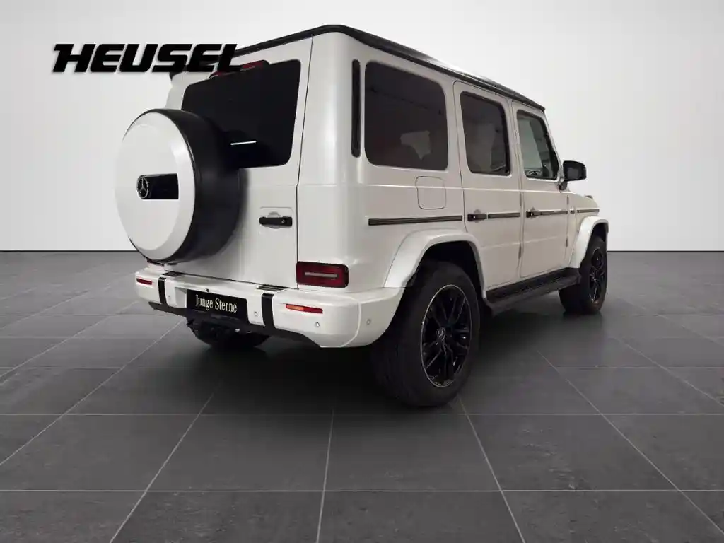 Mercedes-Benz G 500