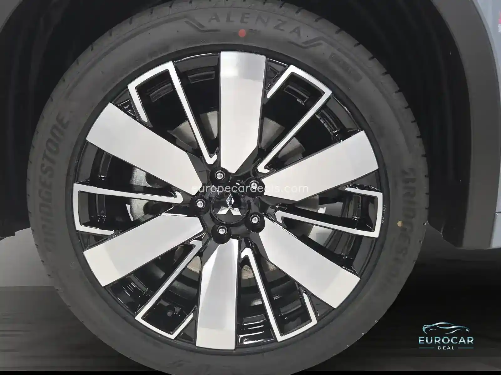 Mitsubishi Plug-in Hybrid Outlander