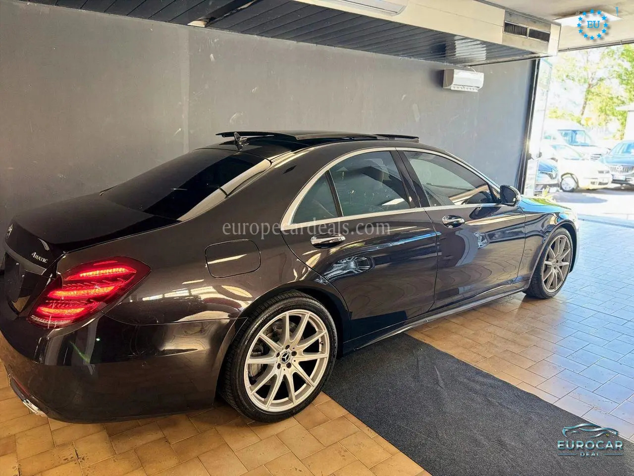 Mercedes-Benz S 560