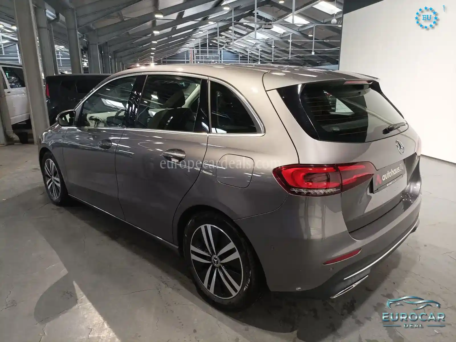 Mercedes-Benz B 220
