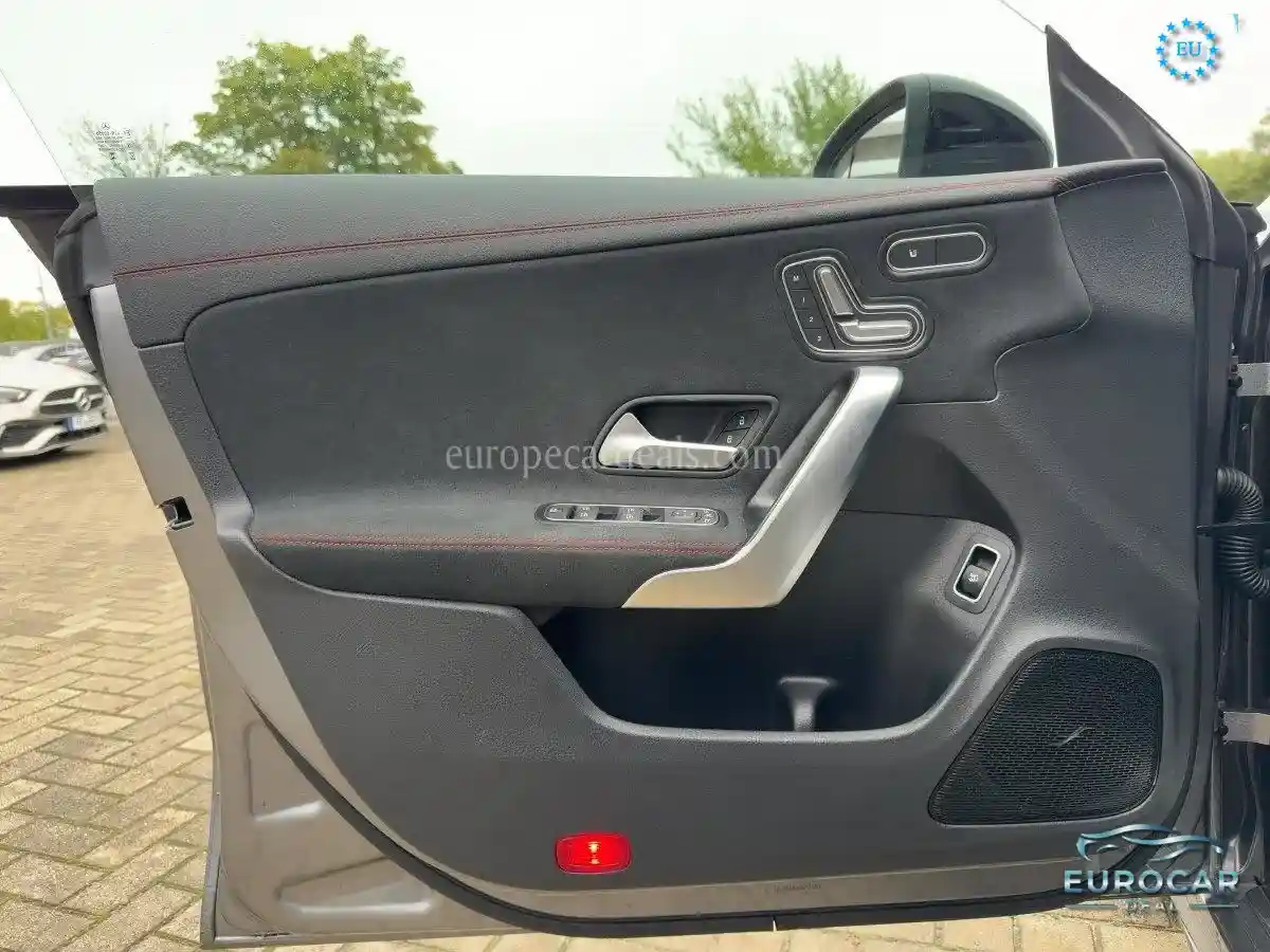 Mercedes-Benz CLA 35 AMG Shooting Brake