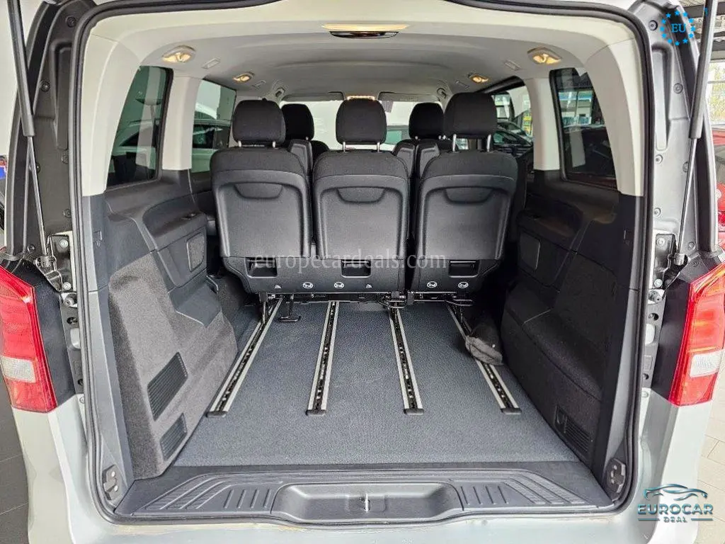 Mercedes-Benz V 220