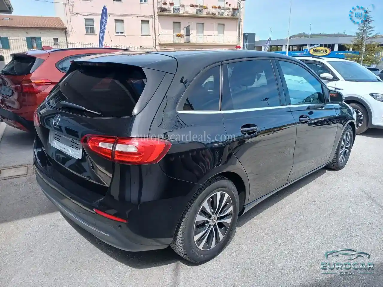 Mercedes-Benz B 180