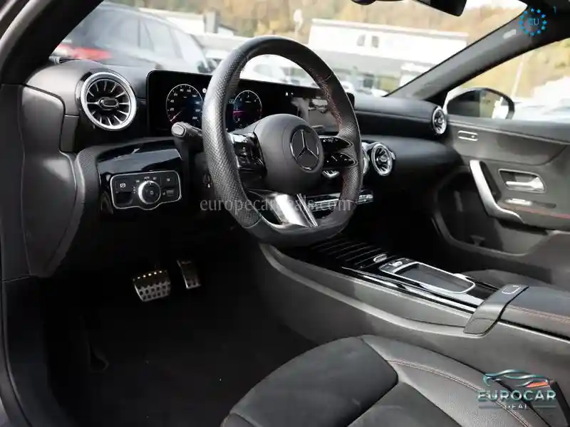 Mercedes-Benz A 220