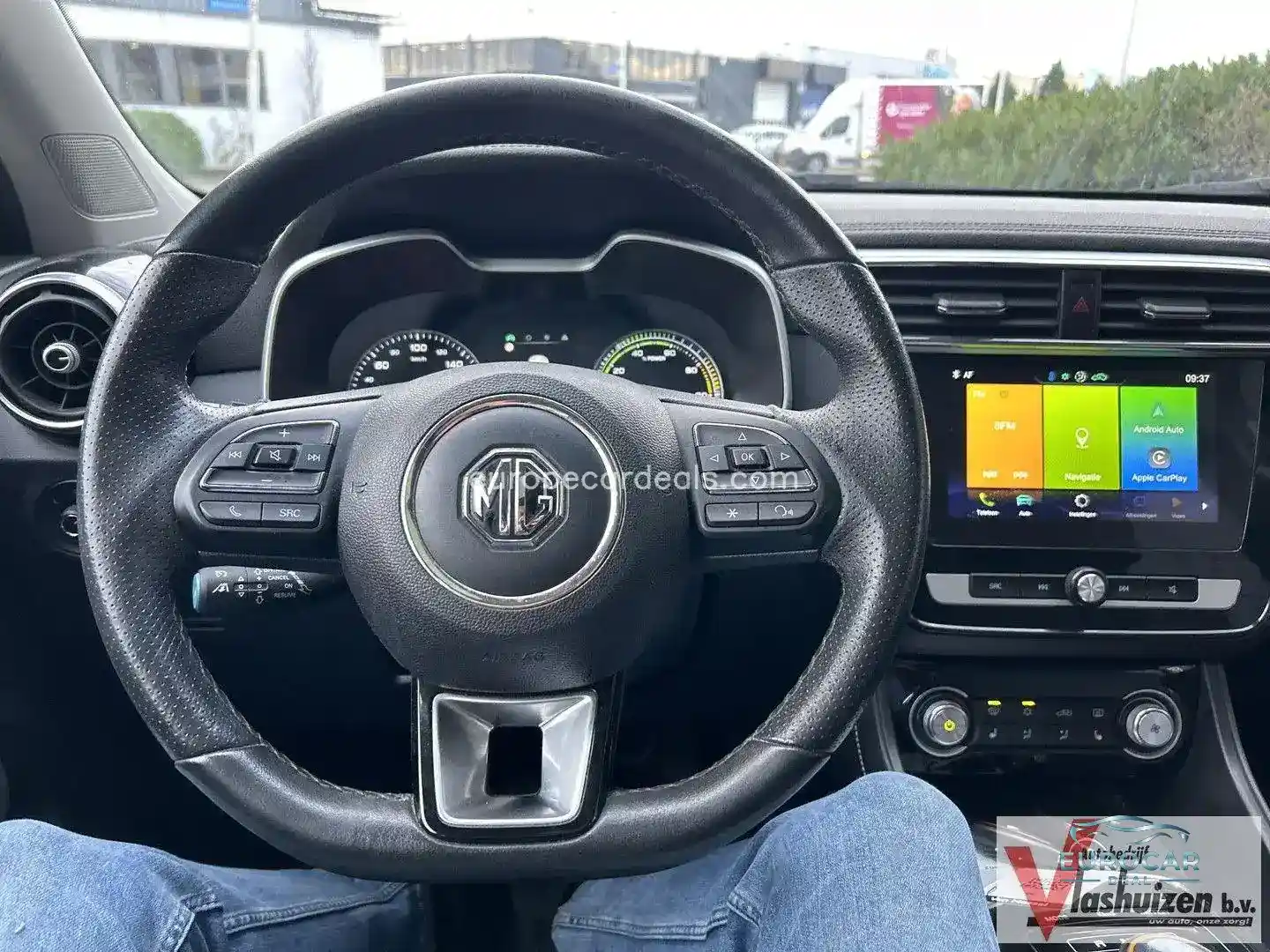 MG ZS