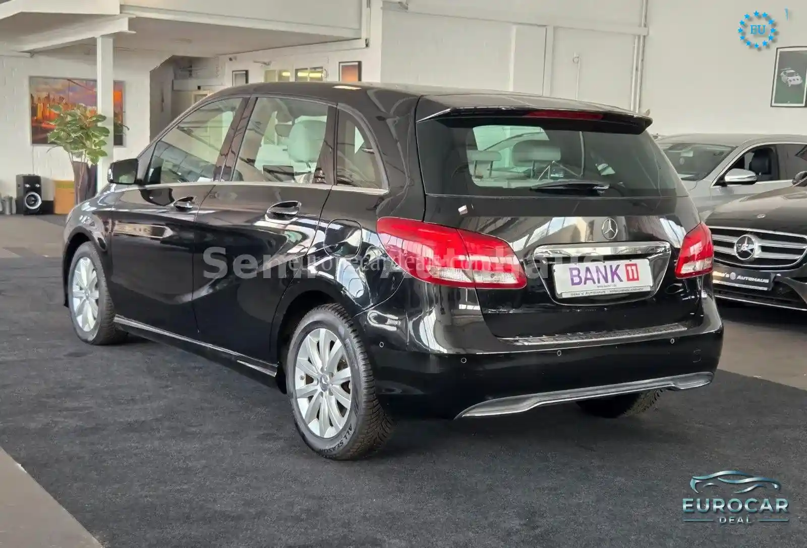Mercedes-Benz B 180