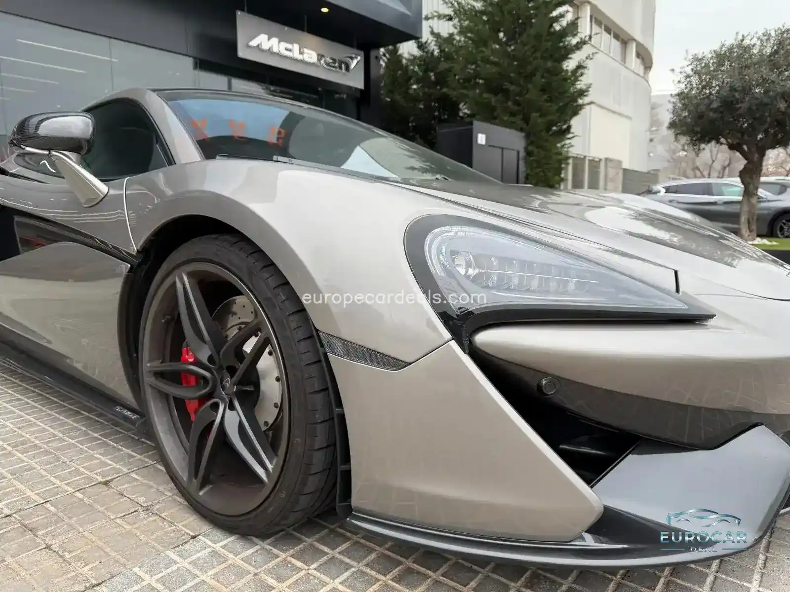 McLaren 570GT