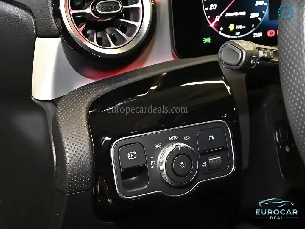 Mercedes-Benz A 35 AMG