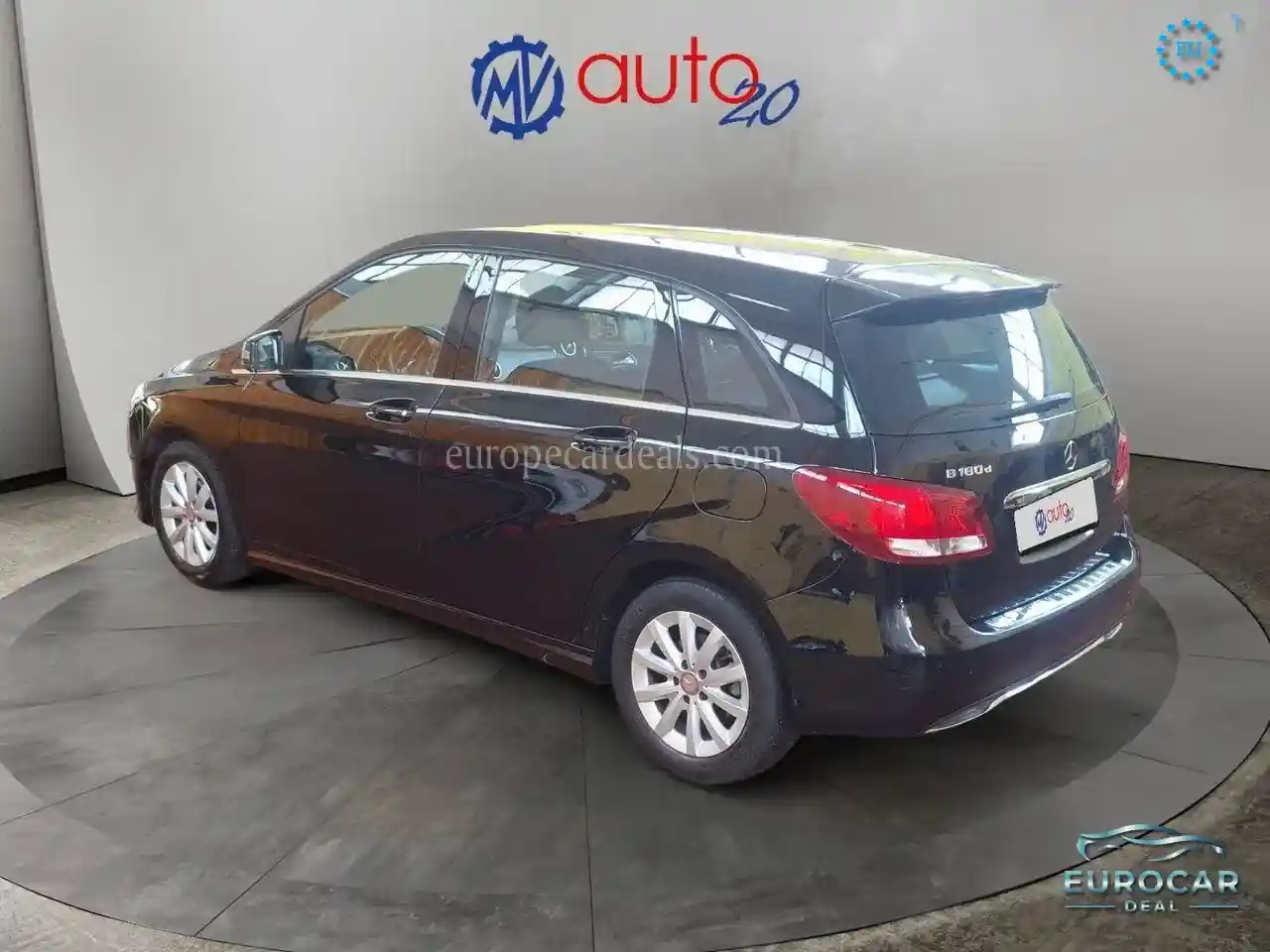 Mercedes-Benz B 180