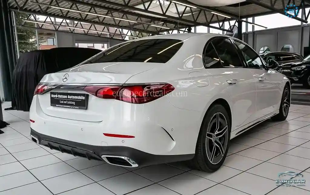Mercedes-Benz E 200