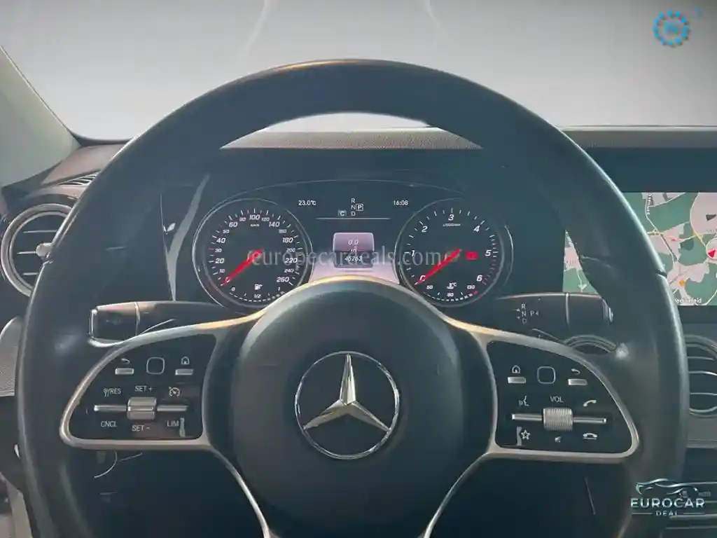 Mercedes-Benz E 200