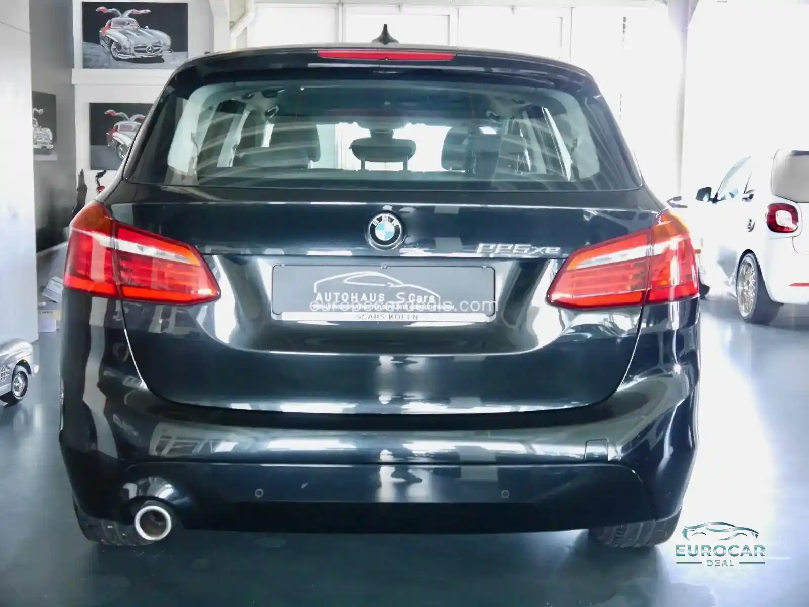 BMW 225