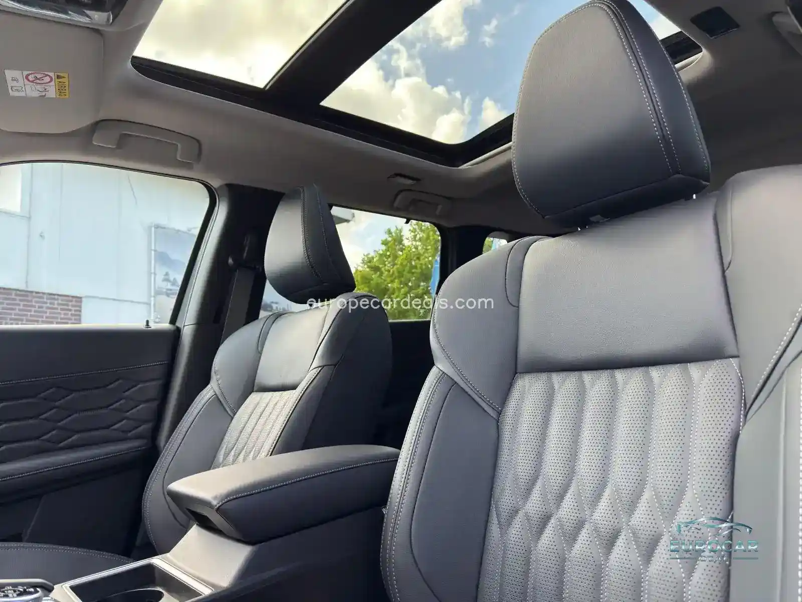 Mitsubishi Plug-in Hybrid Outlander
