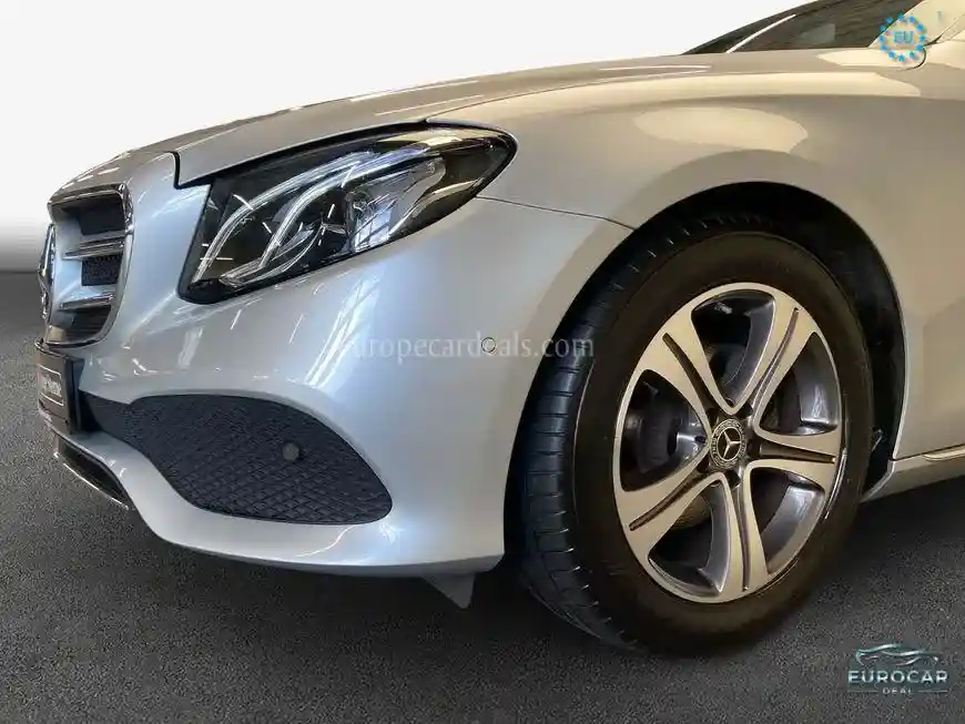 Mercedes-Benz E 200