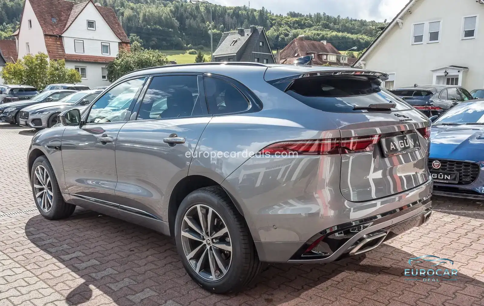 Jaguar F-Pace