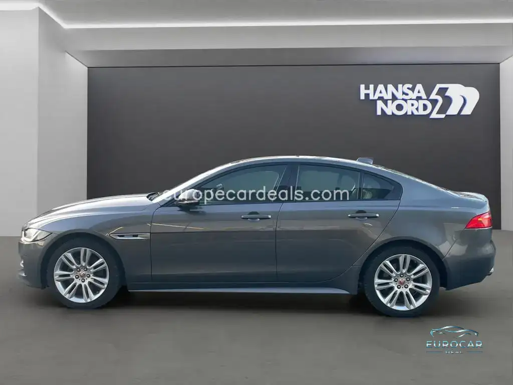 Jaguar XE