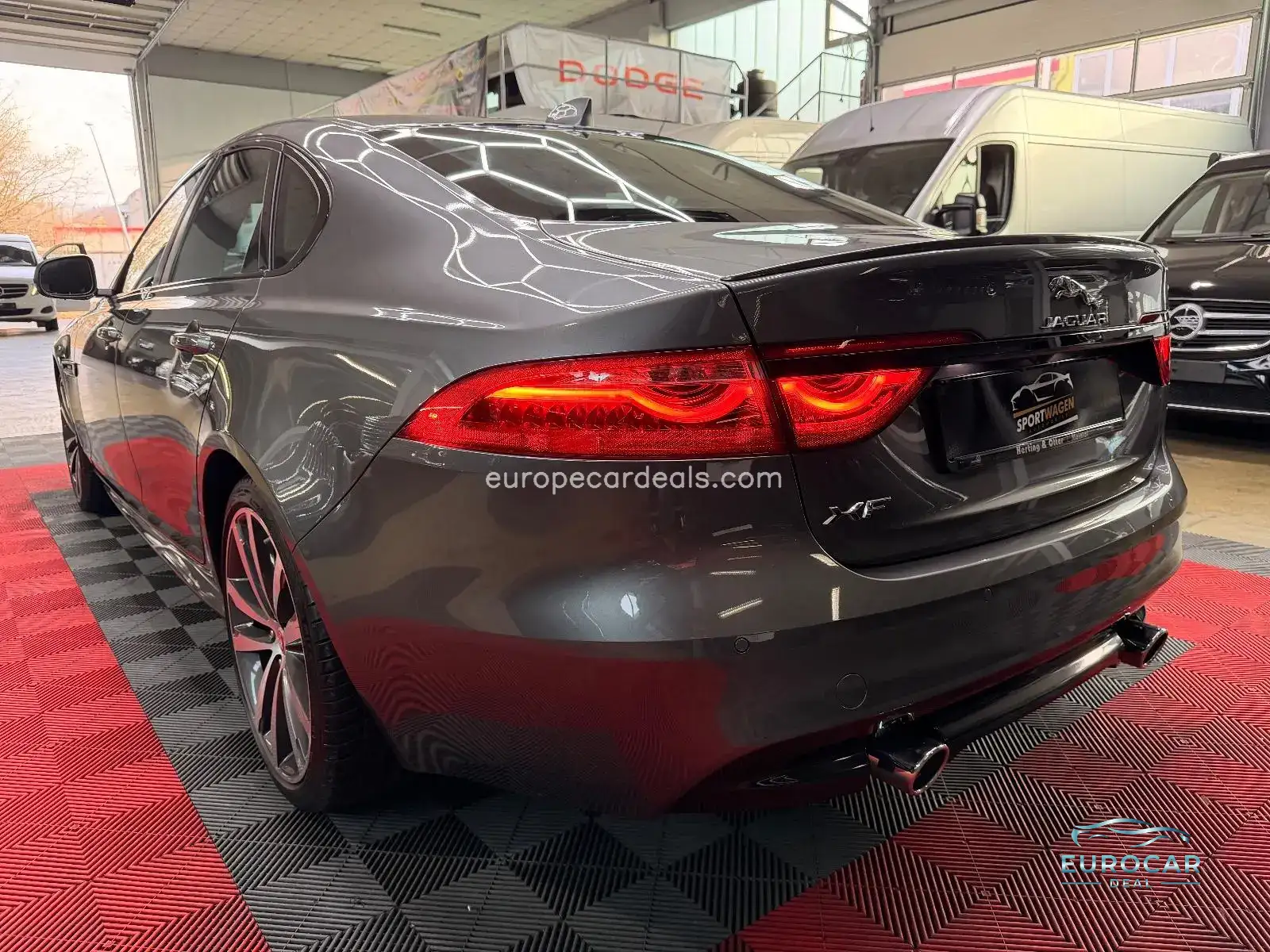 Jaguar XF