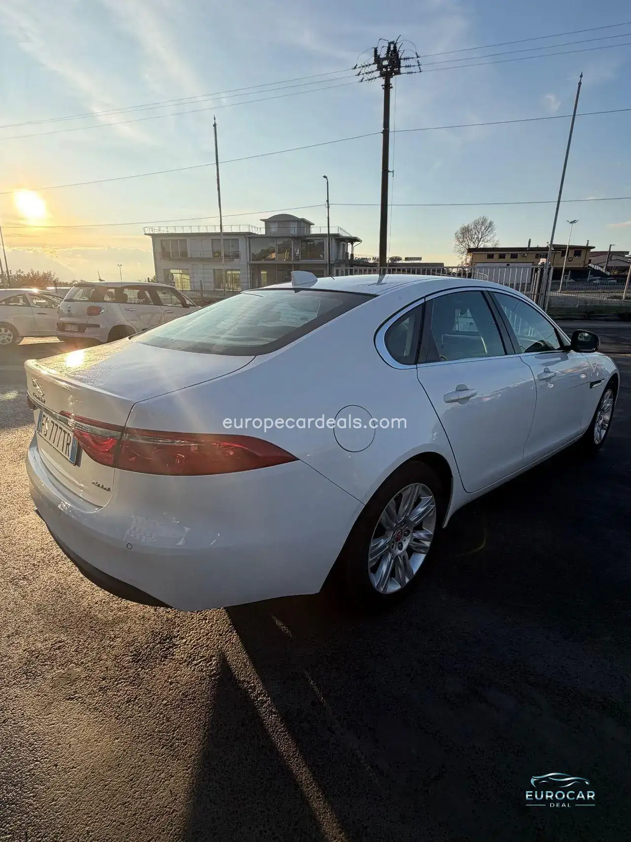 Jaguar XF