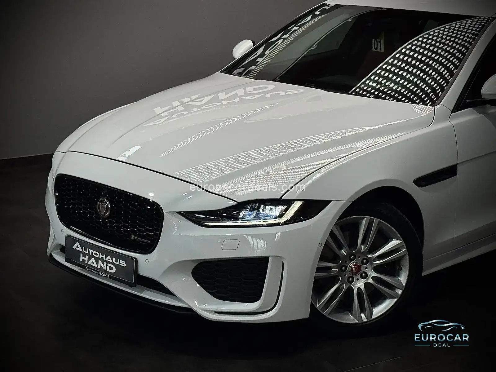Jaguar XE