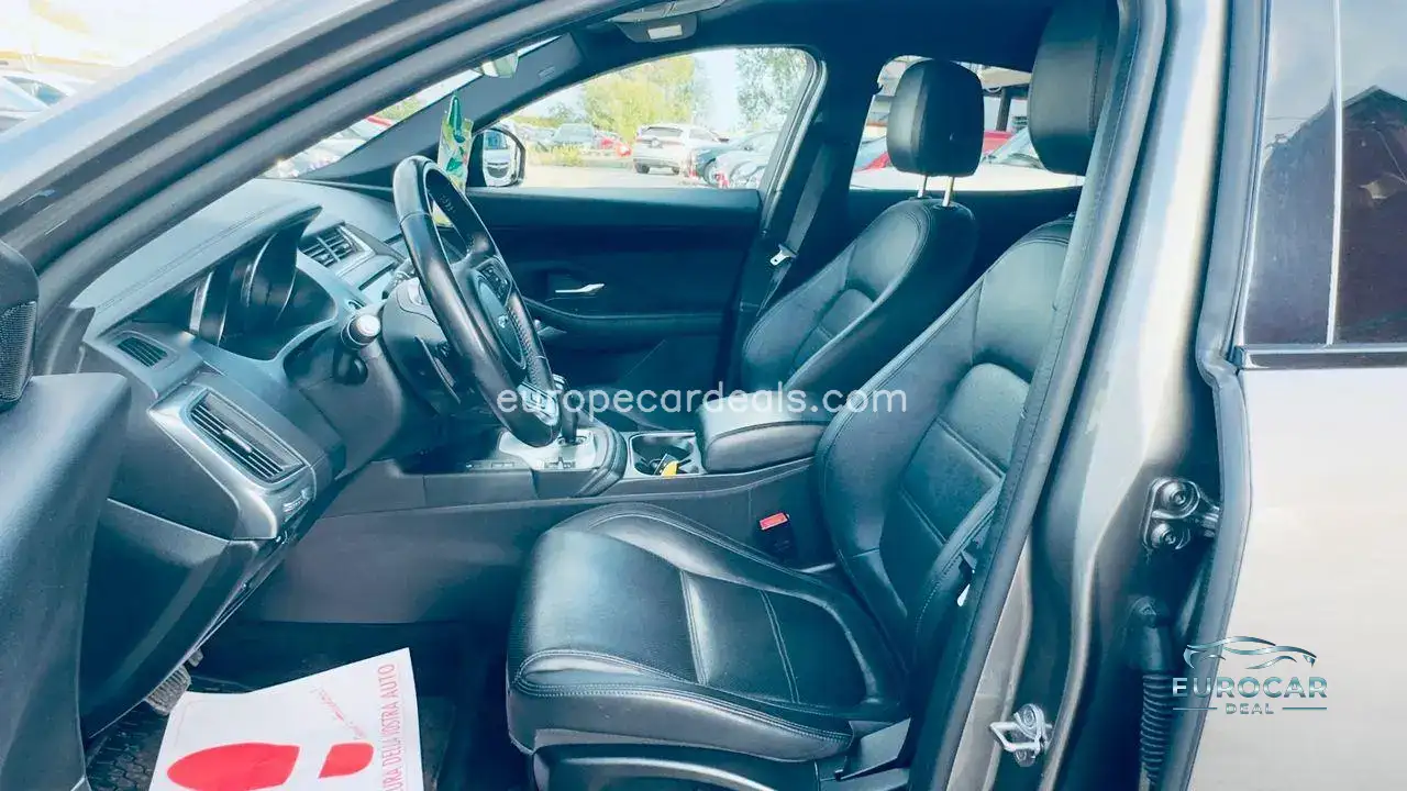 Jaguar E-Pace