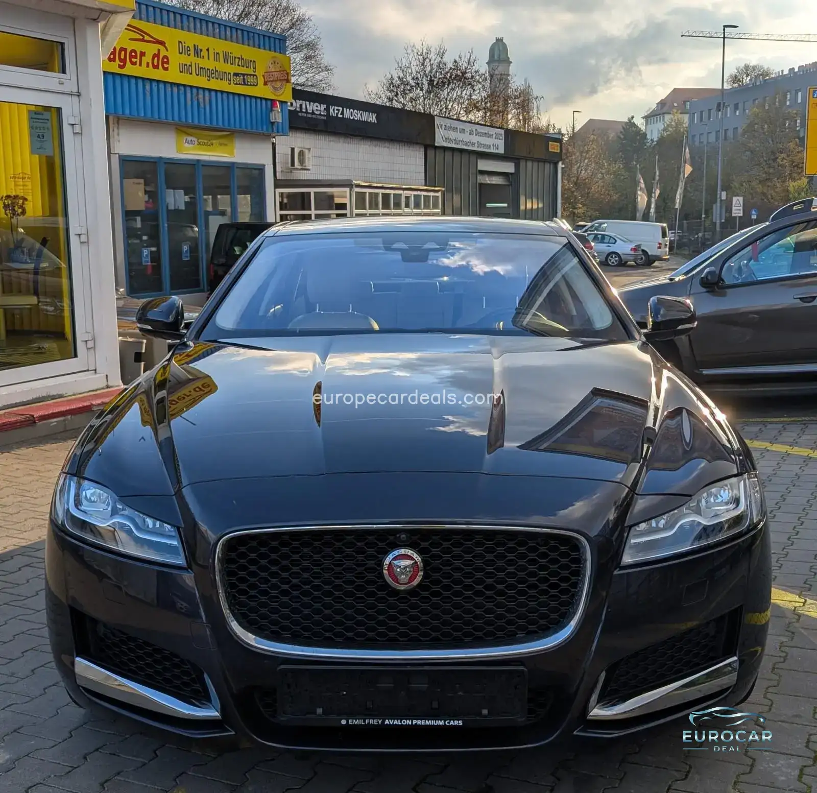Jaguar XF