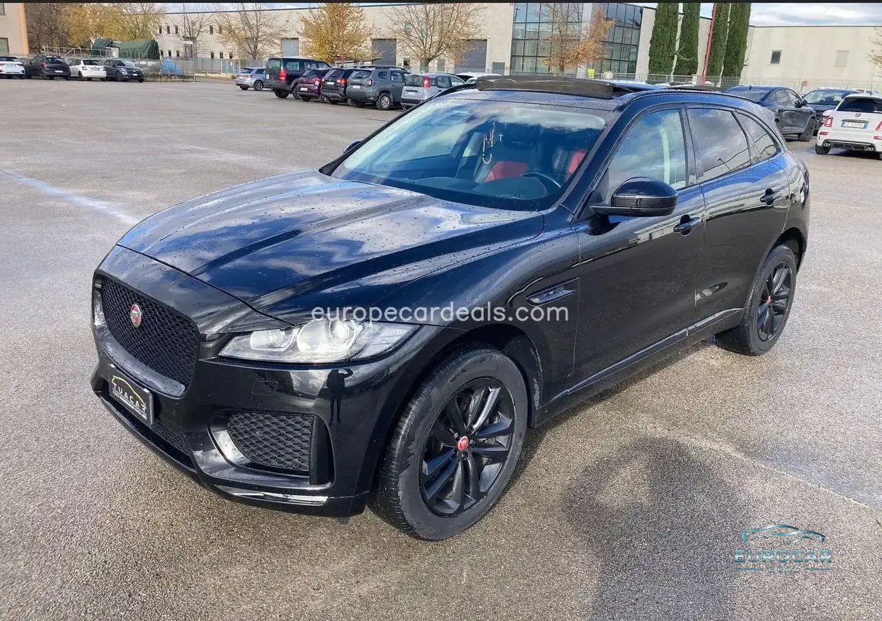 Jaguar F-Pace