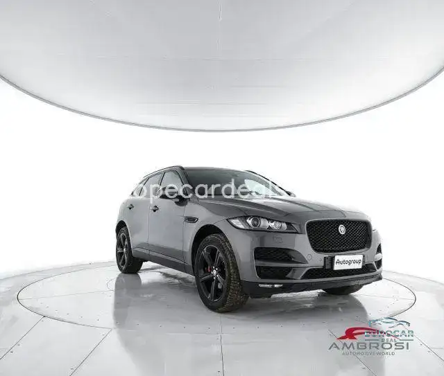 Jaguar F-Pace