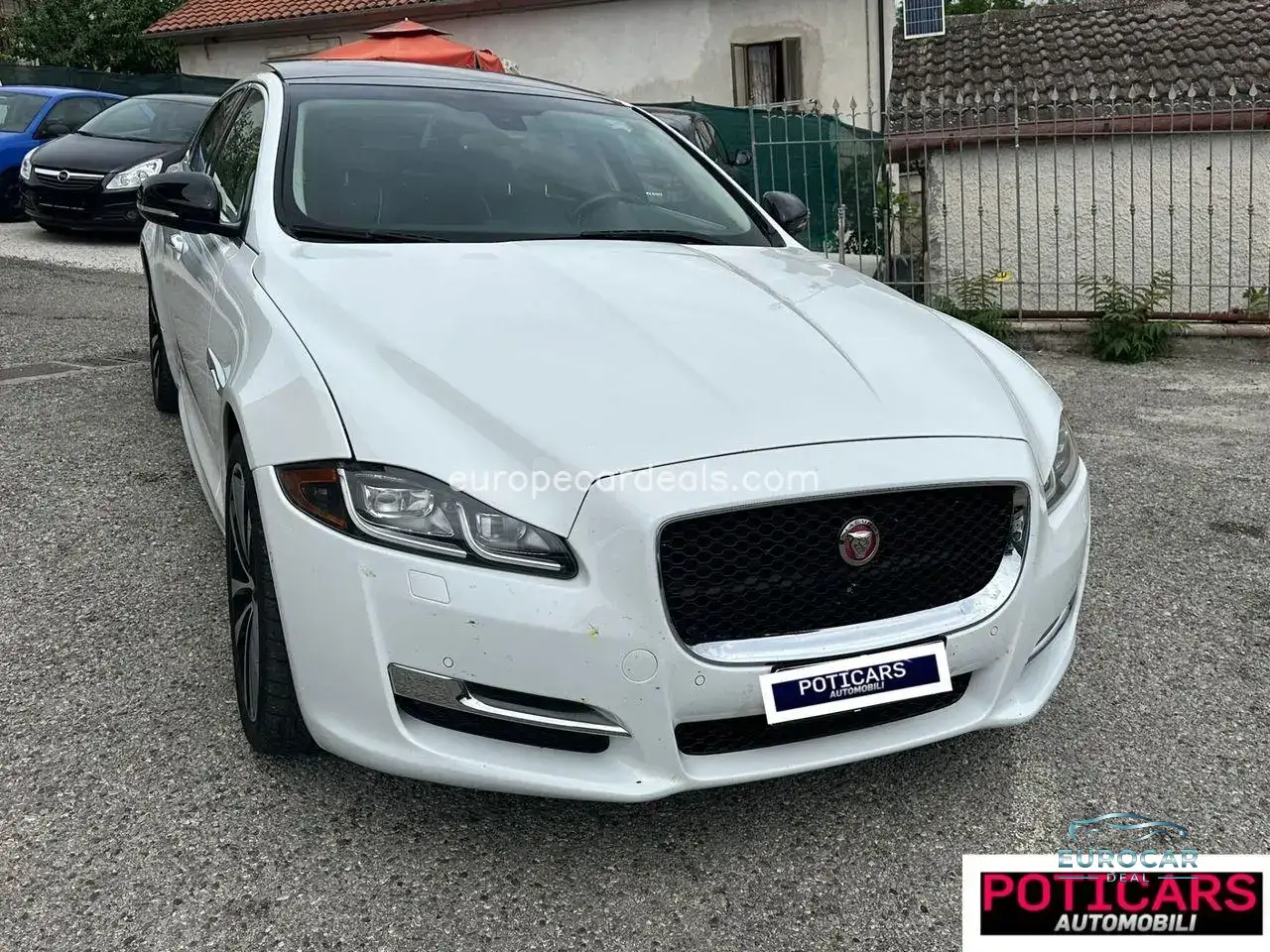 Jaguar XJ