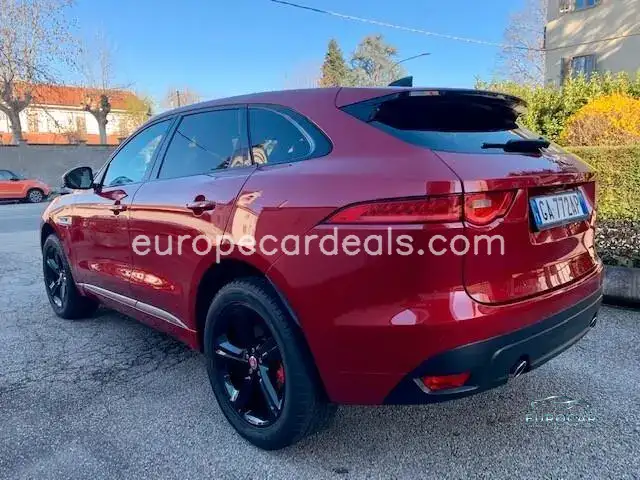 Jaguar F-Pace