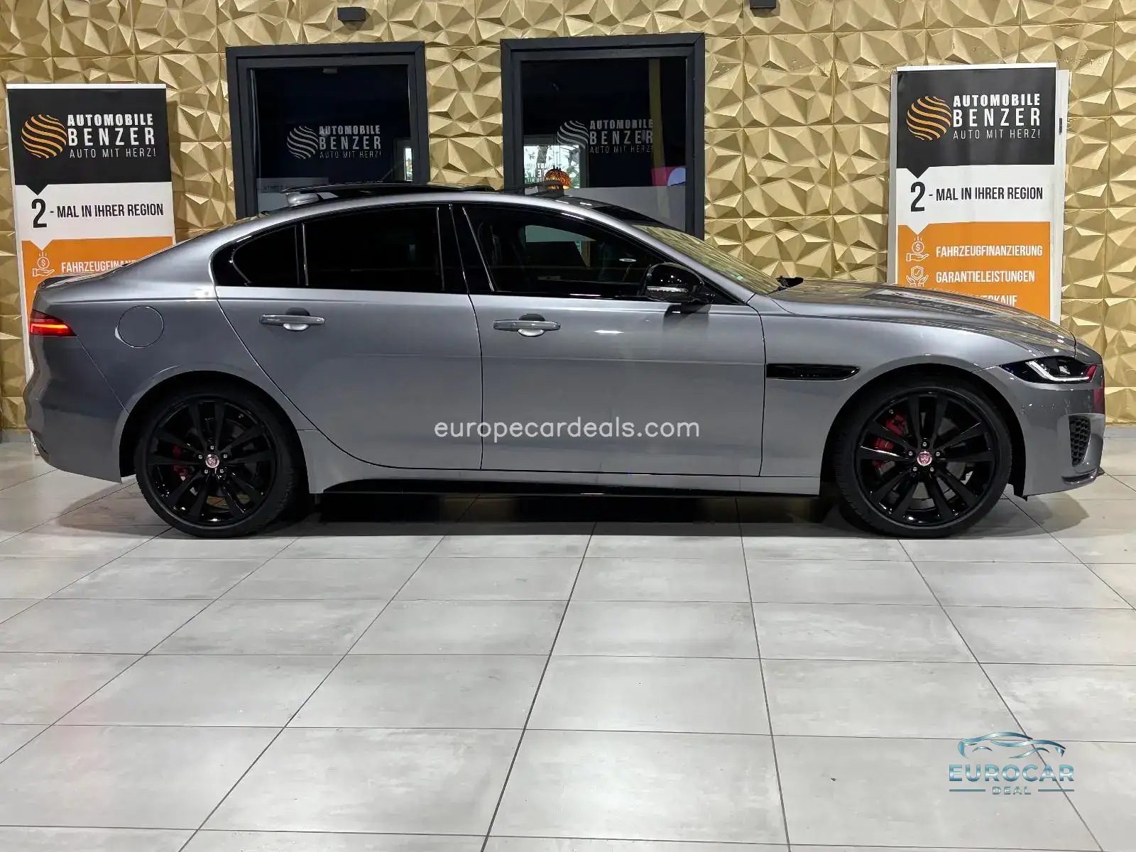 Jaguar XE