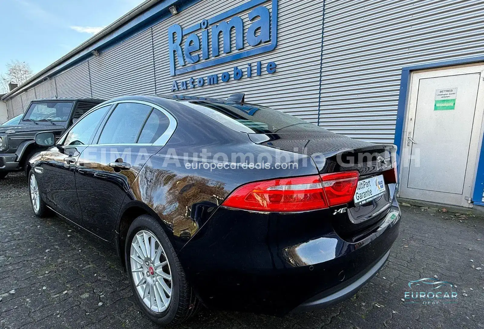Jaguar XE