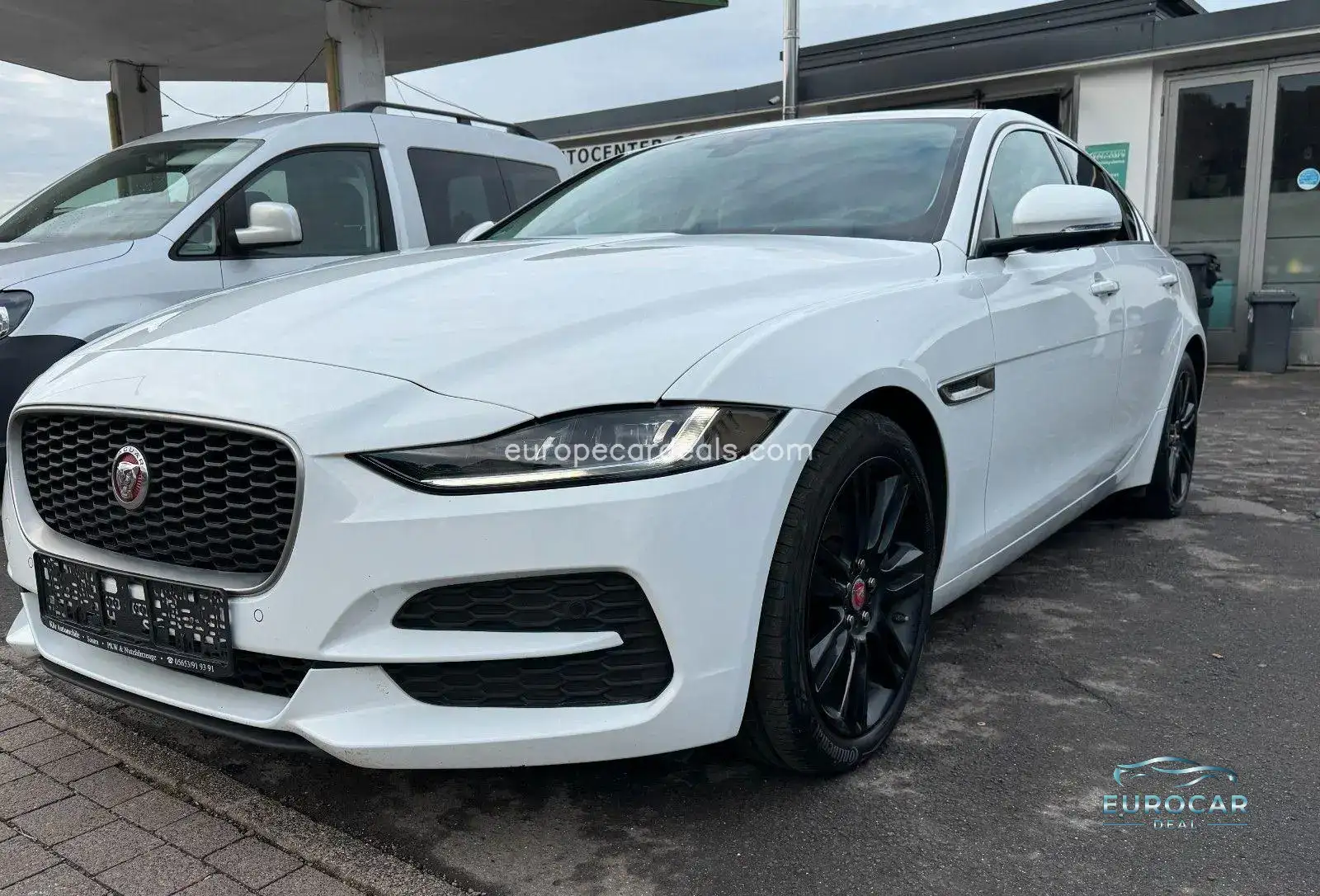 Jaguar XE