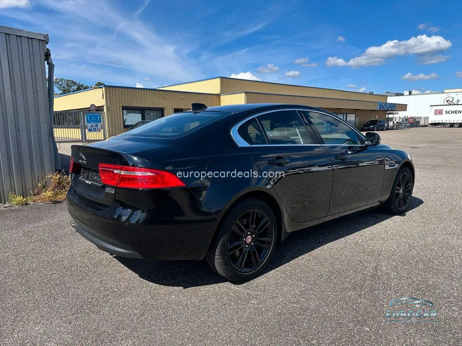 Jaguar XE