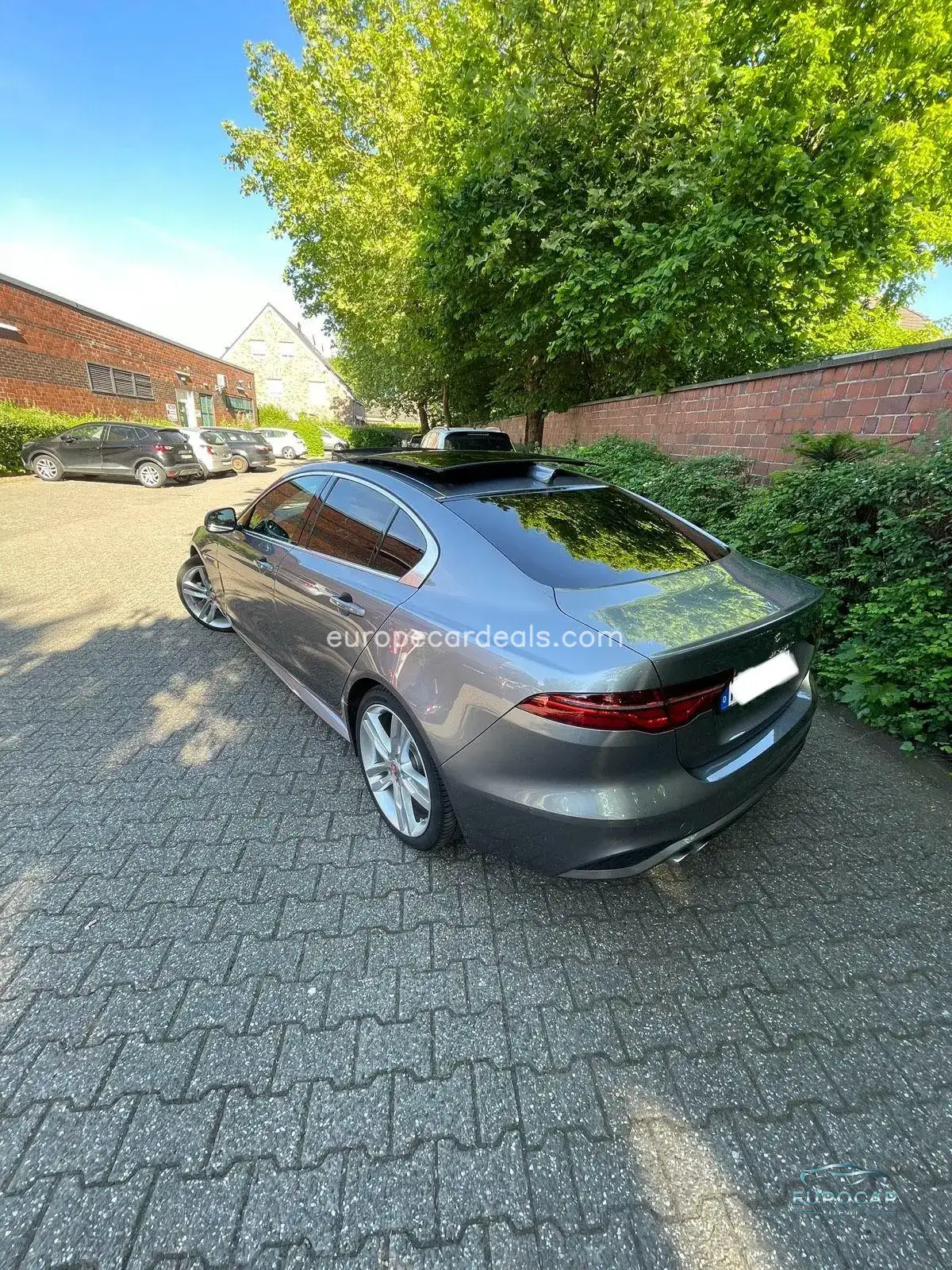 Jaguar XE