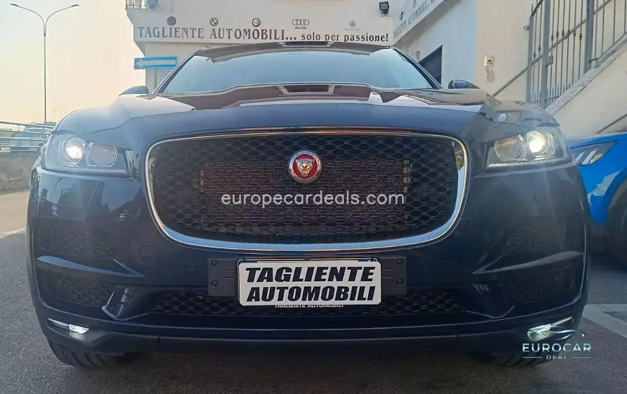 Jaguar F-Pace