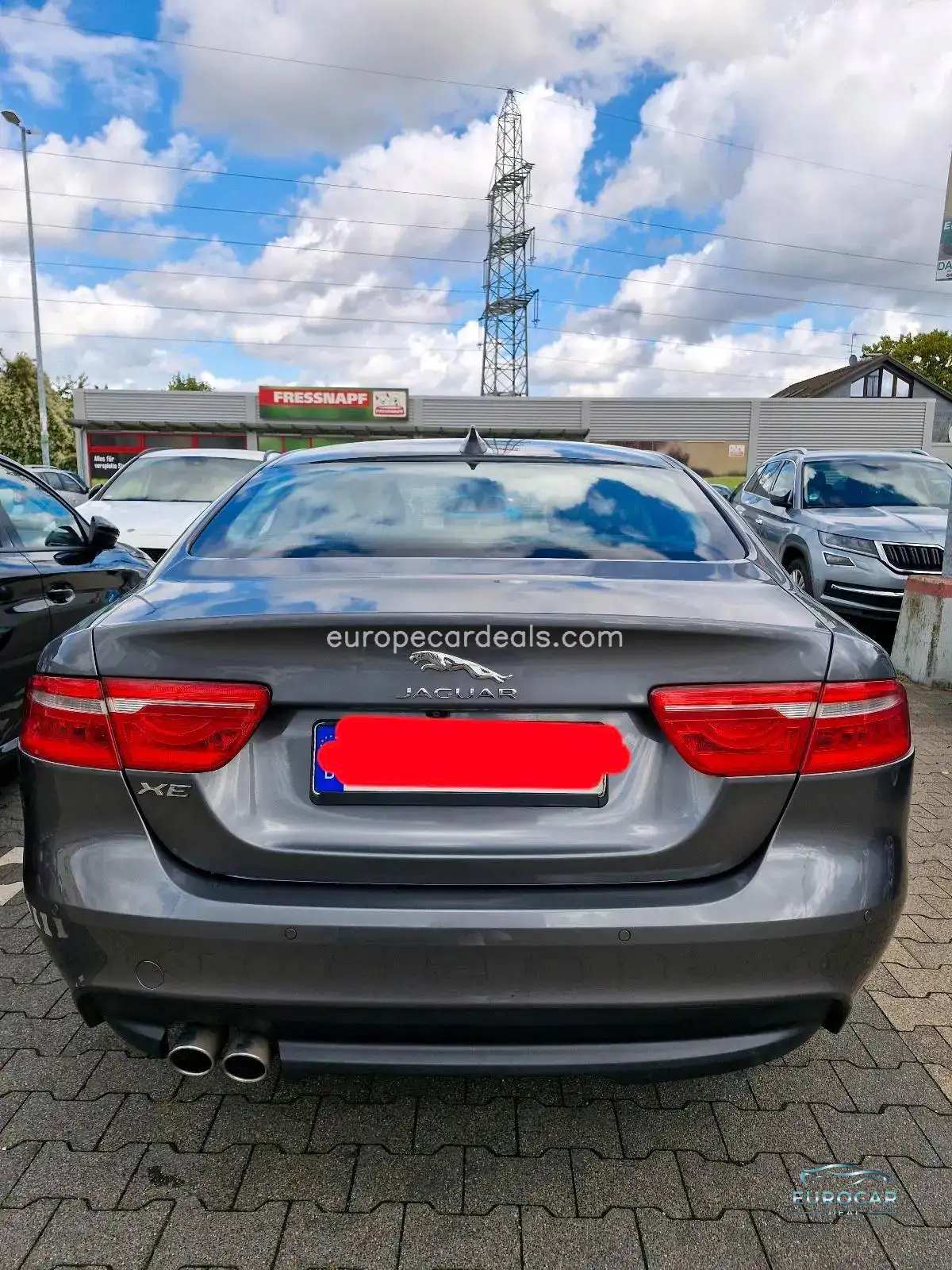 Jaguar XE