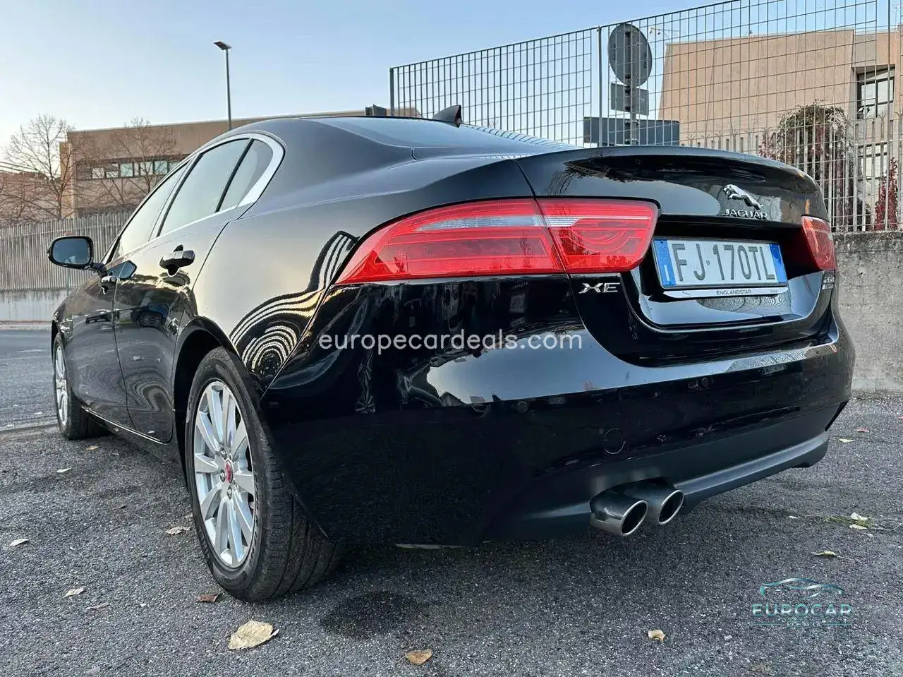 Jaguar XE