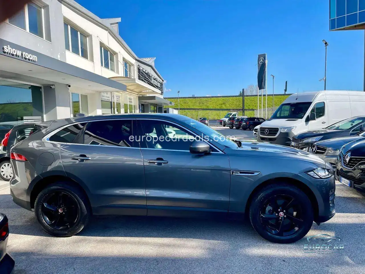 Jaguar F-Pace