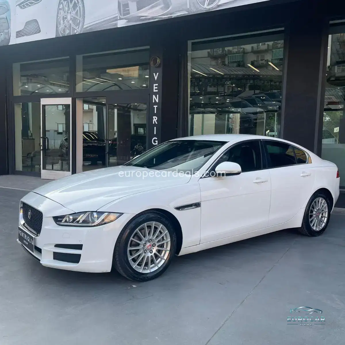 Jaguar XE