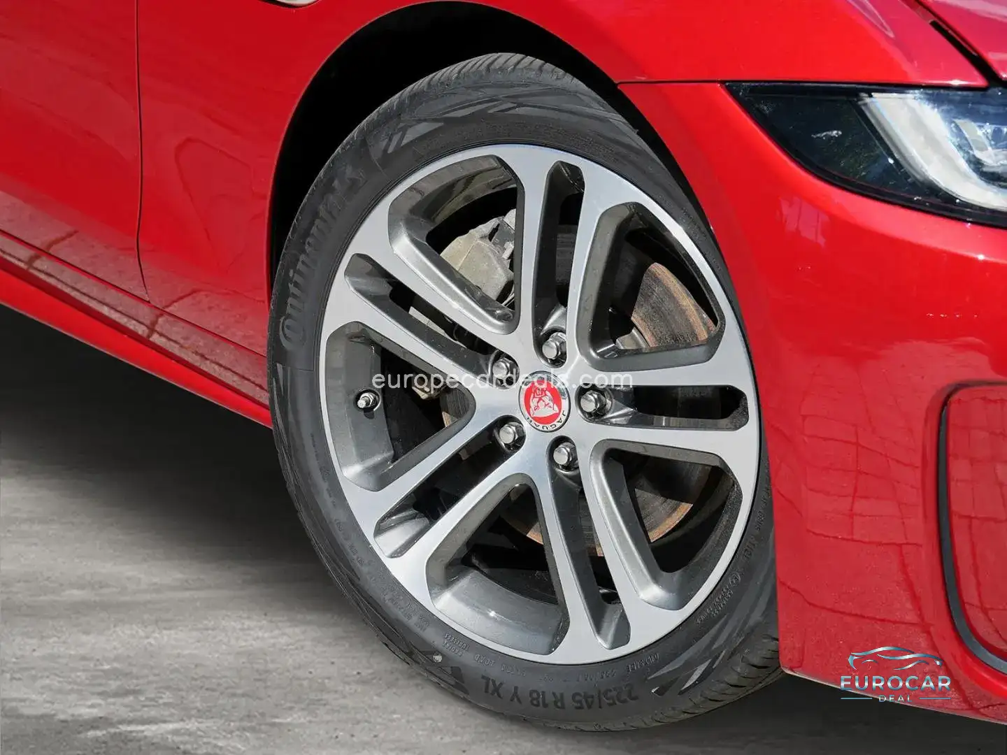 Jaguar XE