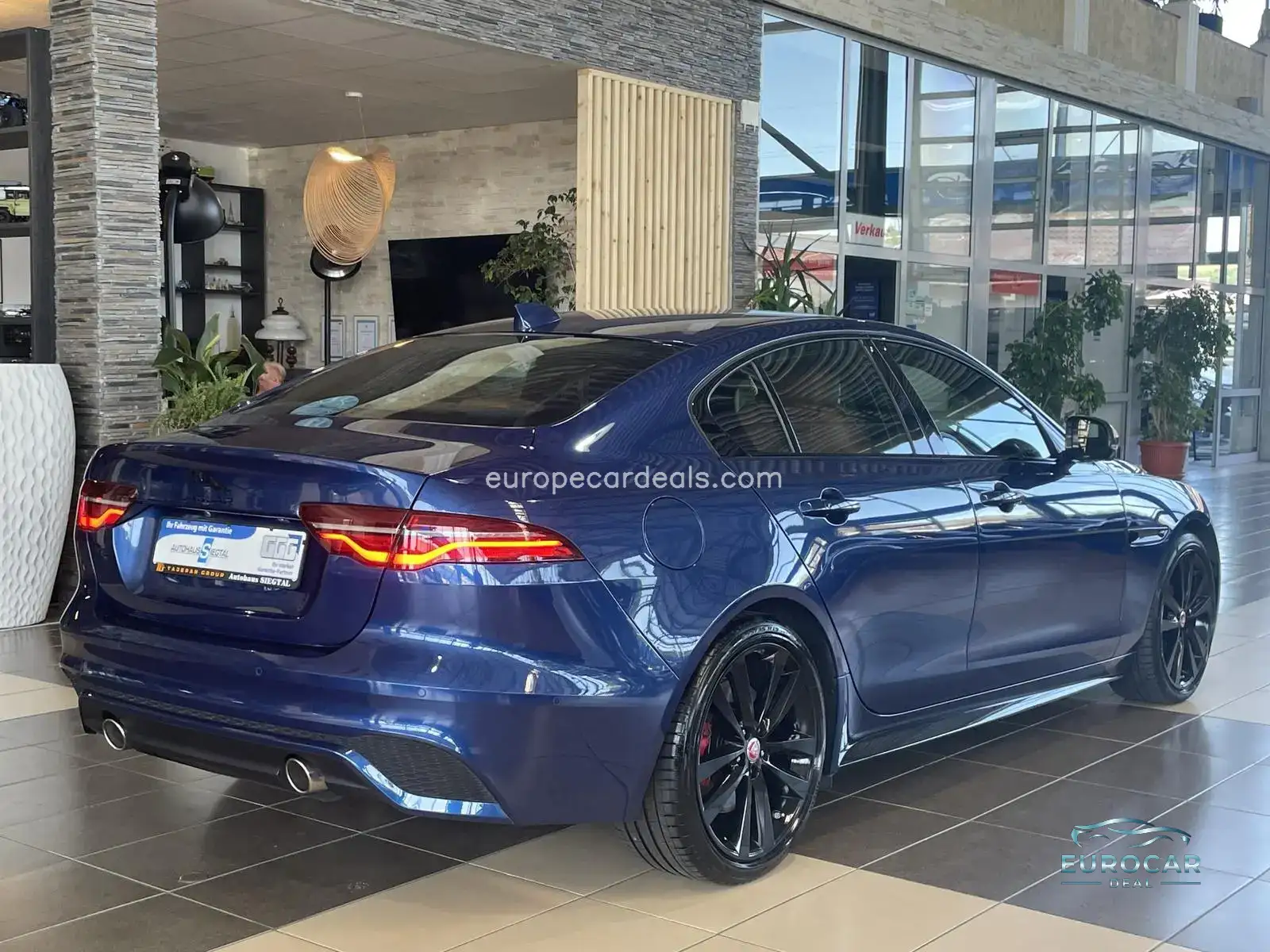 Jaguar XE