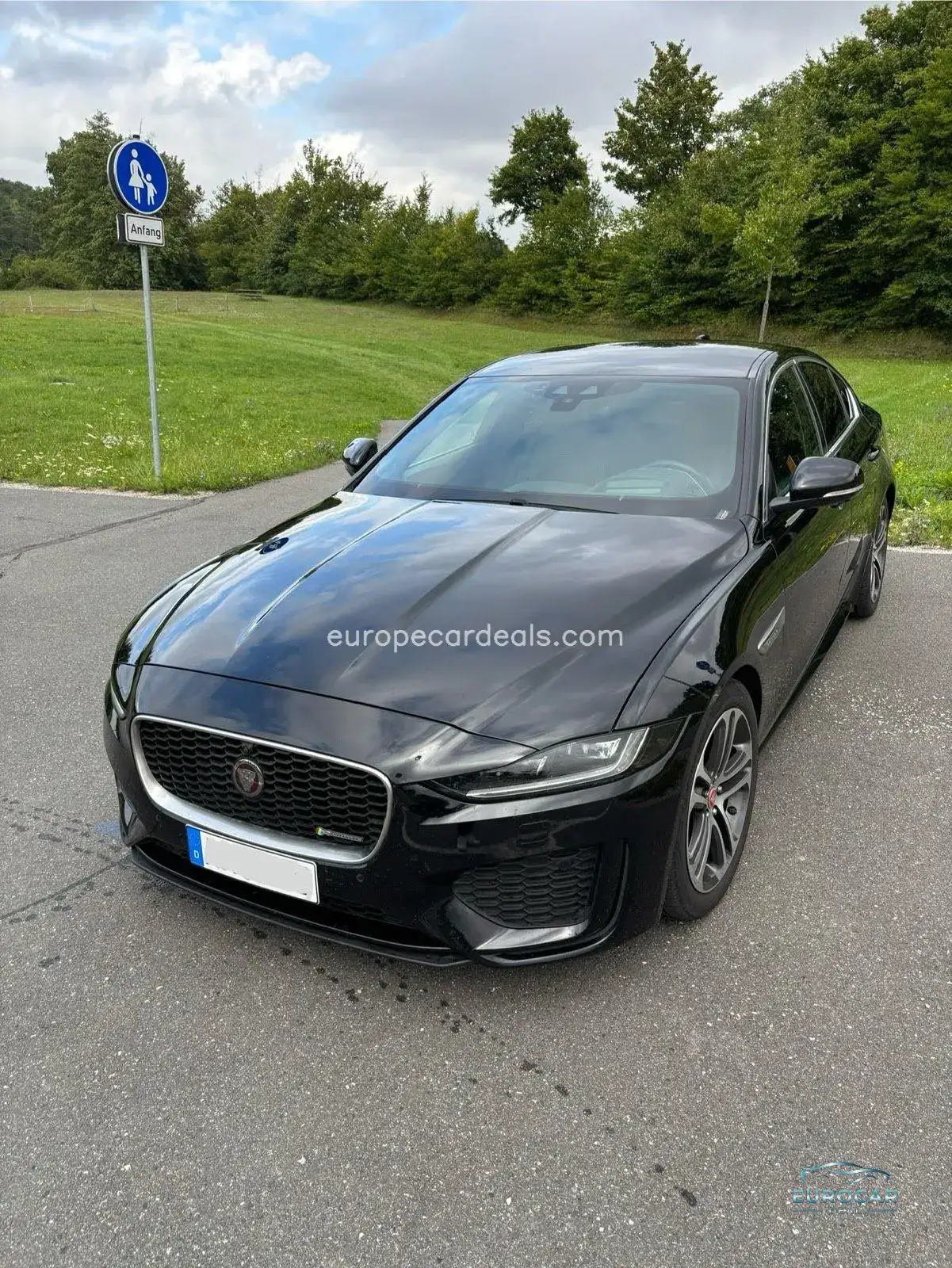 Jaguar XE