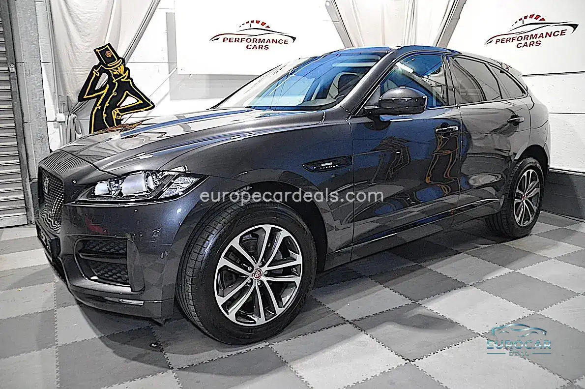Jaguar F-Pace